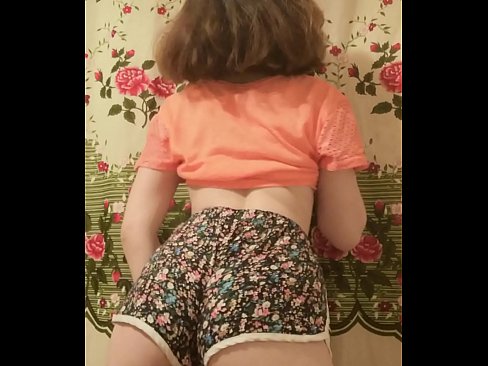 ❤️ Секси младо бебе кое ги соблекува шорцевите пред камера ❌ Анално видео на mk.assistirhentai.ru ❤